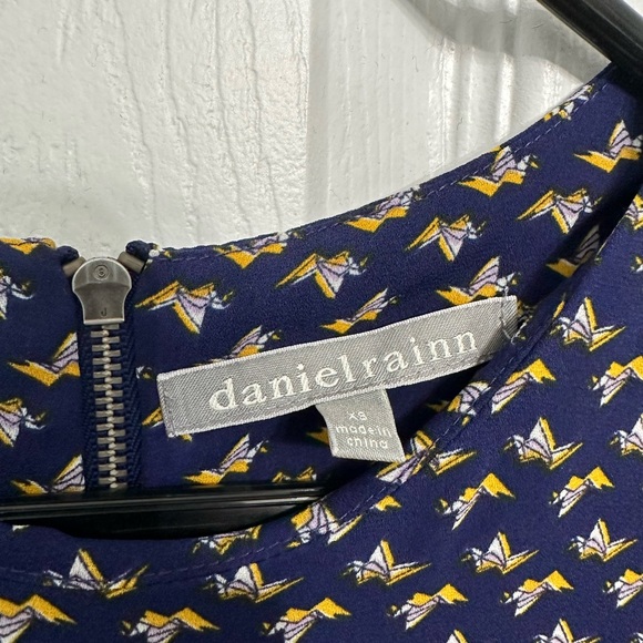Navy Blue with yellow origami bird print. Size XS - Picture 5 of 5
